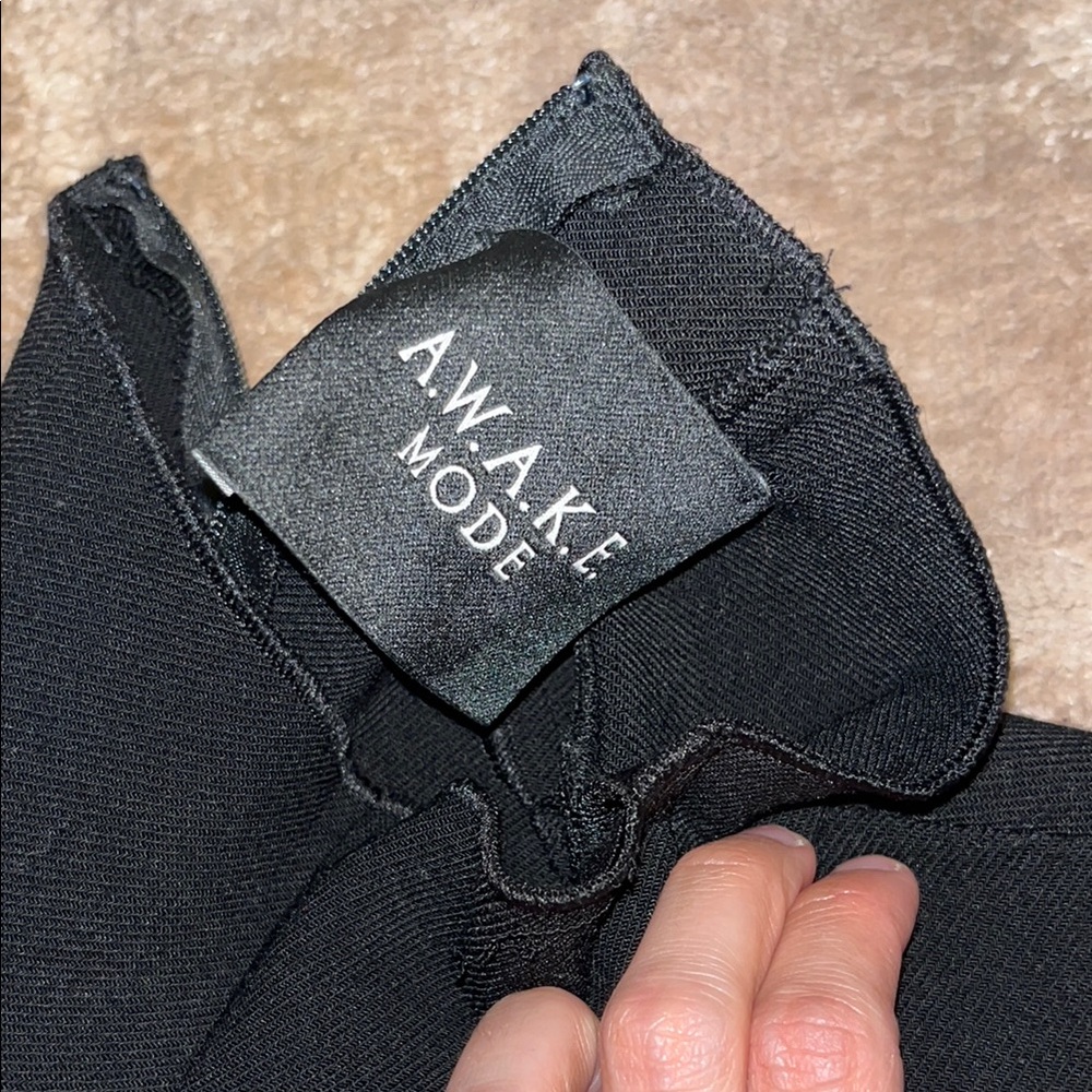 A.W.A.K.E. mode high-neck top with cutout - Picture 5 of 7